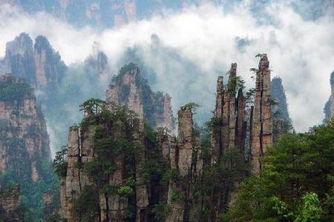 <张家界-凤凰古城-宝峰湖双飞5日游>宝峰湖可换黄龙洞无需加价