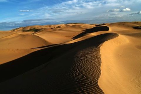 <神奇库布其沙漠1日游>骑阿拉善双峰驼漫游沙海（当地游）